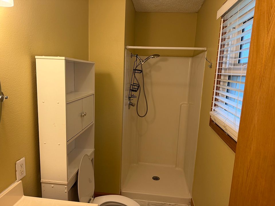 Master Bath 1
