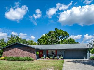 634 Red Robin Rd, Seffner, FL 33584
