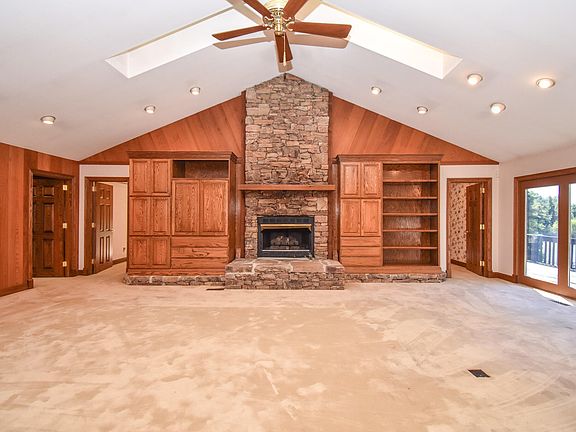 3rd image of 4525 Campground Rd