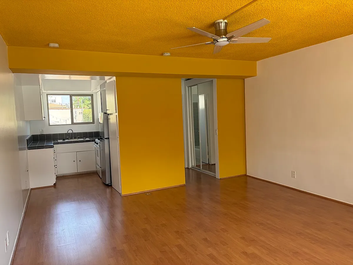Studio, $1,695 — Photo 3