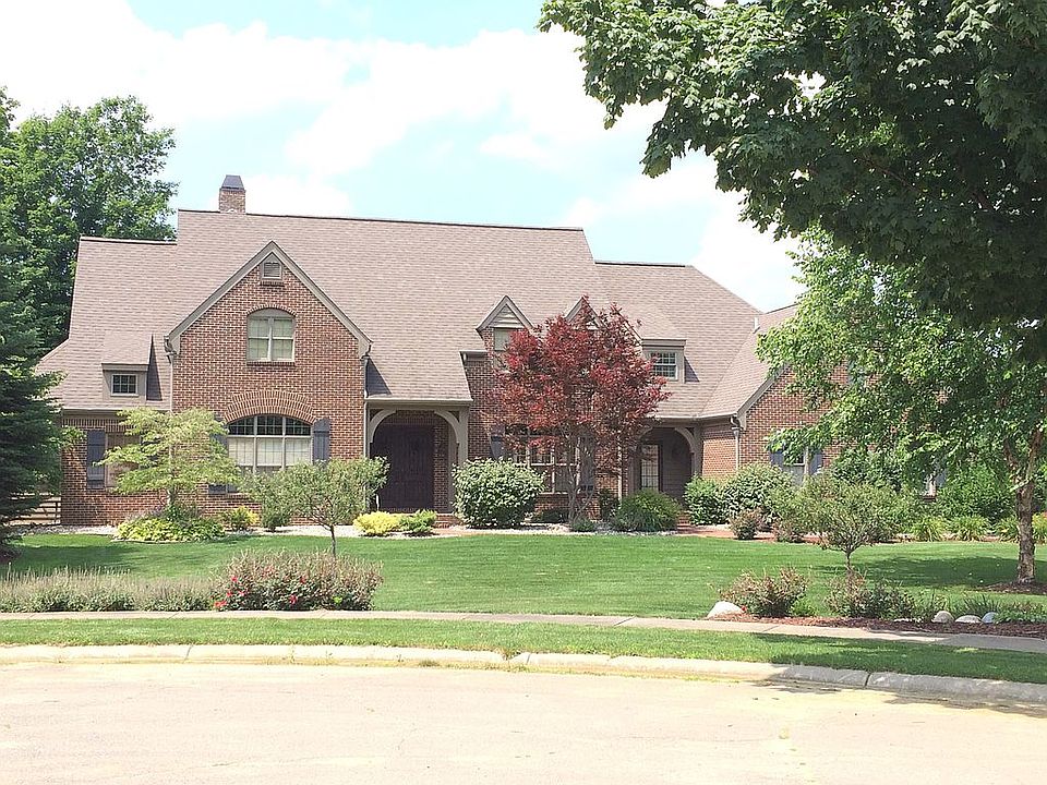 2nd image of 3425 Meadow Hill Dr