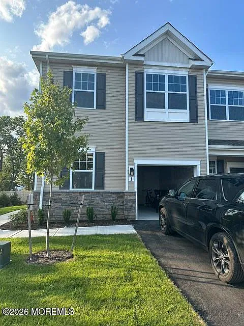 3 bed, 2.5 bath, 1859 sqft, $4,500 — Photo 2