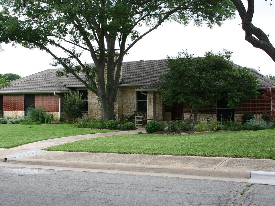 1st image of 7139 Van Hook Dr