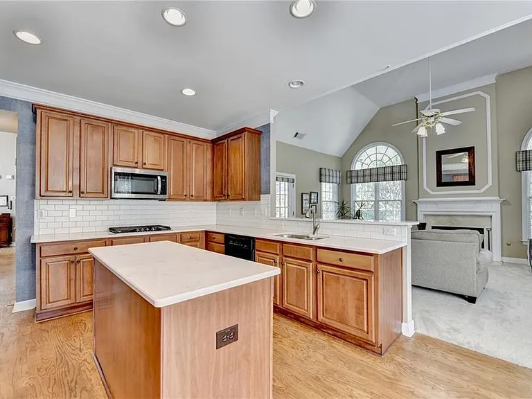 355 Laurel Oak Dr — Photo 10