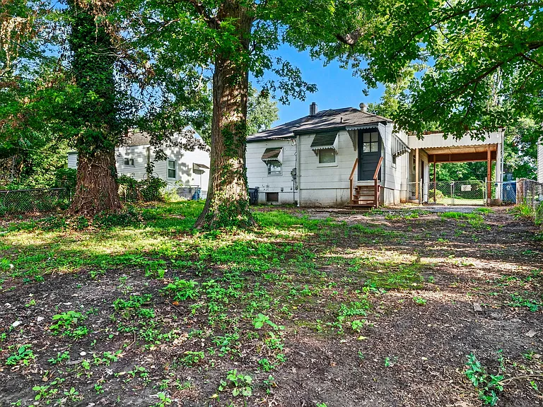 8033 Busiek Ave — Photo 4
