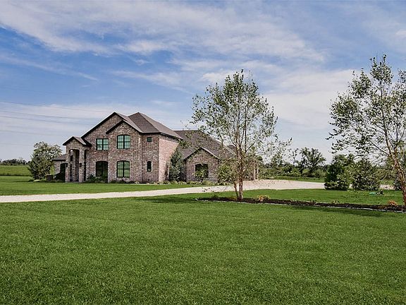 2nd image of 10794 SW Grand Summit Ln