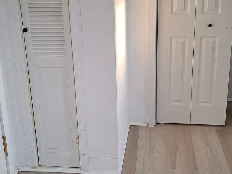 17-19 Lounsbury Ave #1 — Photo 5