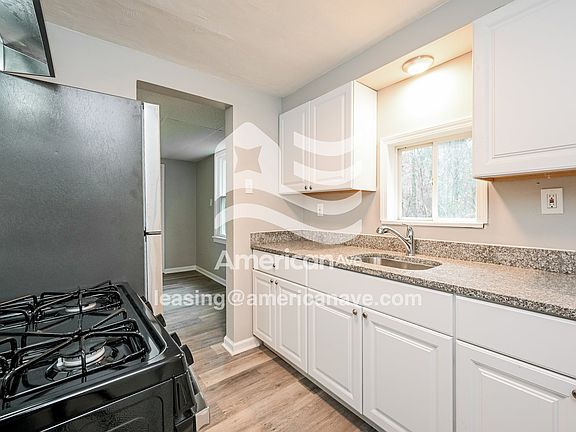 1418417_005_kitchen_13699553.jpg