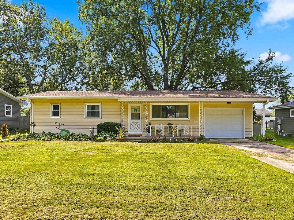 1st image of 1015 Greenfield Ave