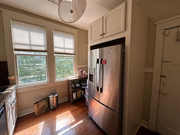5th image of 7022 Hickory St