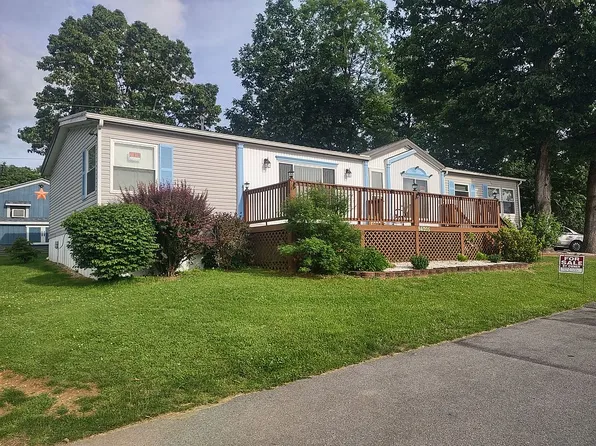 94 Appomattox Dr, Martinsburg, WV 25403