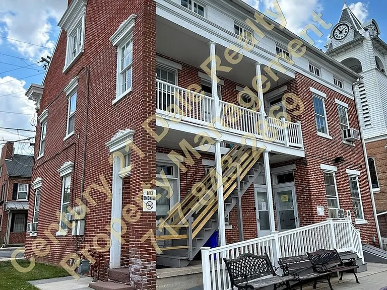 5 N Main St — Photo 4
