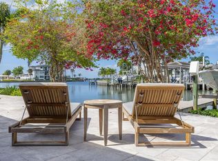 3932 Versailles Dr, Rocky Point, FL 33634