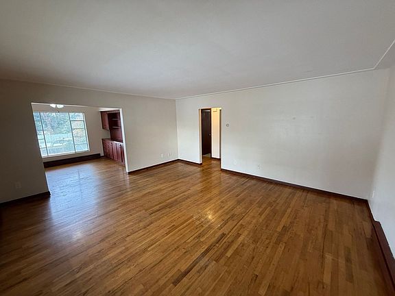 2nd image of 1961 Center St NE #204