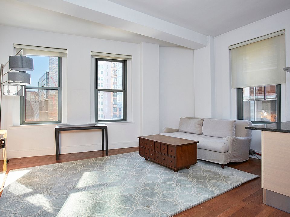 1st image of 120 Greenwich St APT 7C