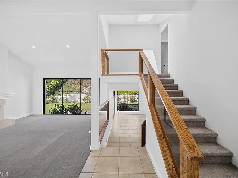 33442 Abalone Dr — Photo 2