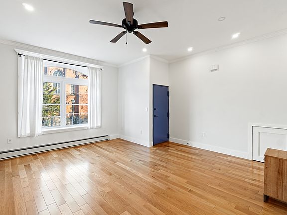 4th image of 51 Clinton Ave Unit 2
