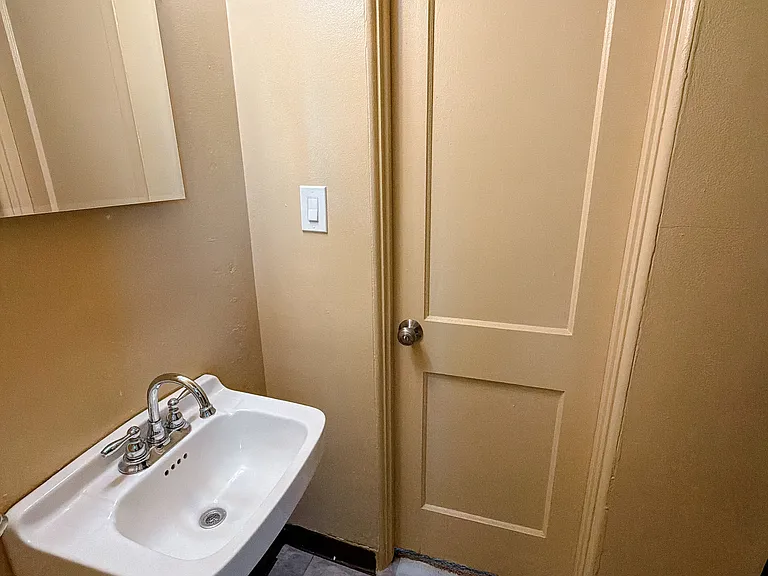 2801 W Glenrosa Ave — Photo 17