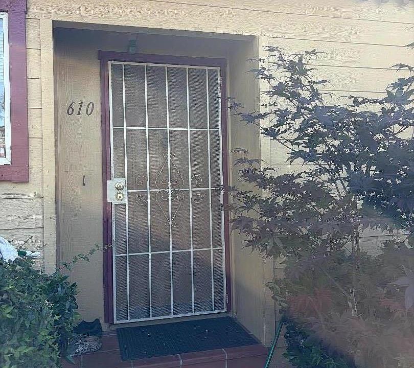 1st image of 610 Hilton St #9