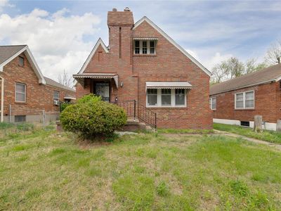 5841 McArthur Ave, Saint Louis, MO, 63120