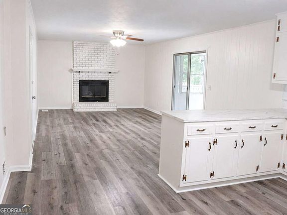 5th image of 4840 Cowan Rd