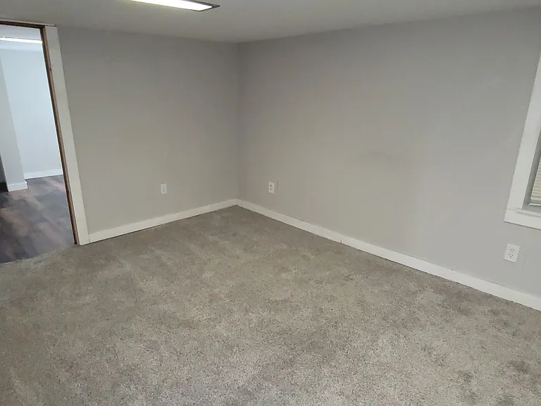 2403 Calihan Ave NE — Photo 6