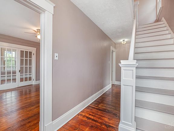 5th image of 660 Blanche Ave