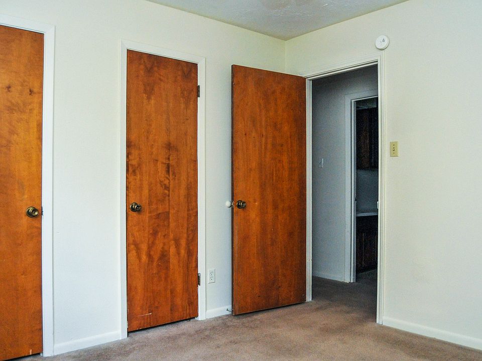 1st image of 1218 Airline Dr