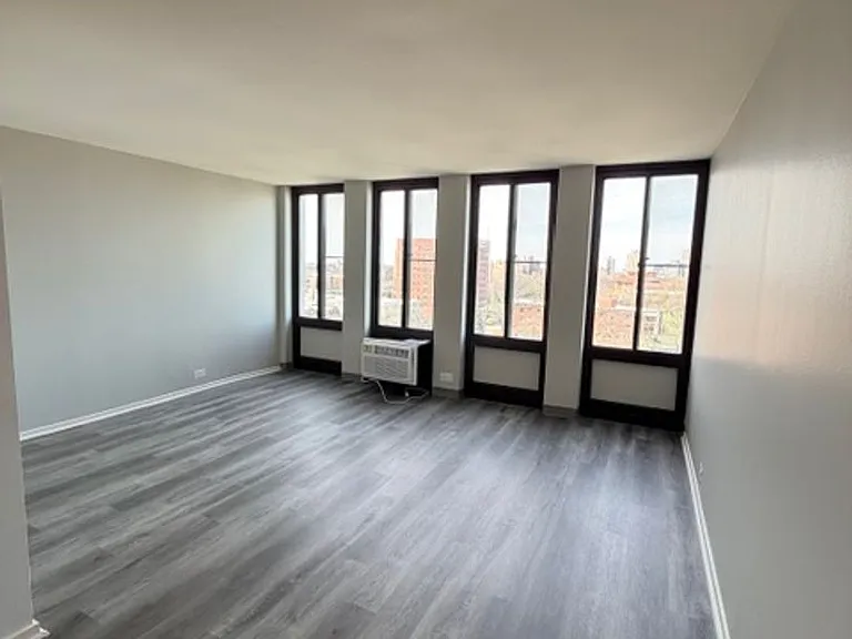 7251 At Waters Edge — Photo 12