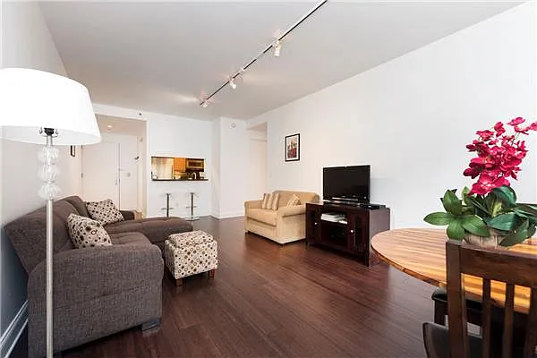 Rented by WIRE International Realty | media 4