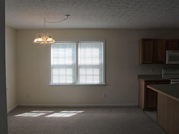 4th image of 4118 Crepe Myrtle St