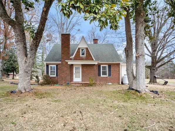 993 Tall Pines Rd, Lexington, NC 27295