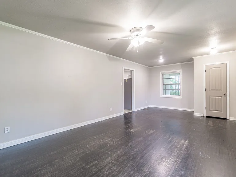 2904 S Q St — Photo 4