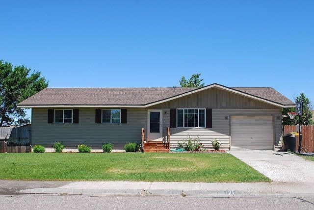 1st image of 135 Meadowlark Dr