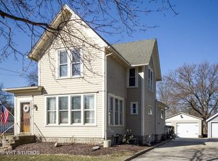 270 N Main St, Leland, IL 60531