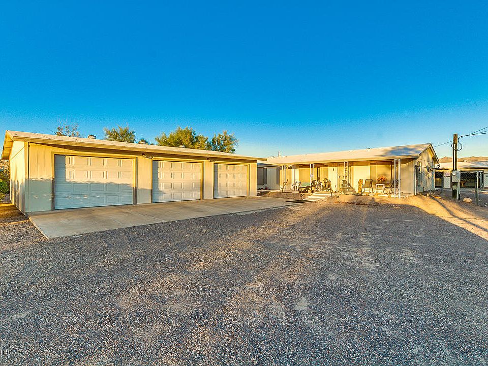 1st image of 549 N Saguaro Dr