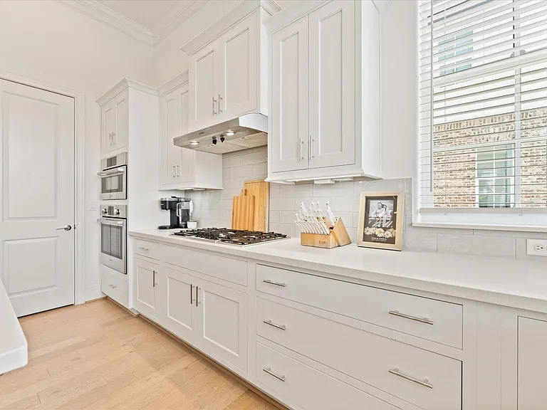 2602 Cottage Grove Green Dr — Photo 16