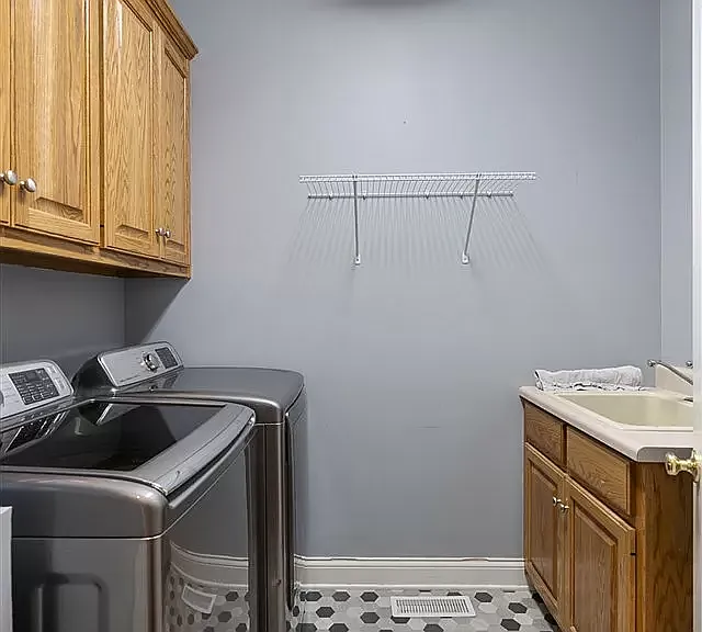2606 Avondale Dr — Photo 16