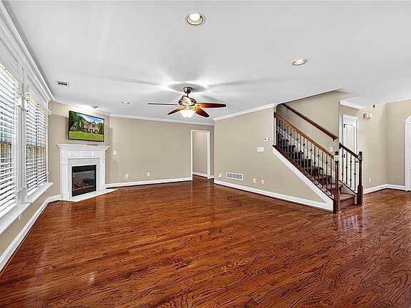5th image of 1710 S Gordon Rd