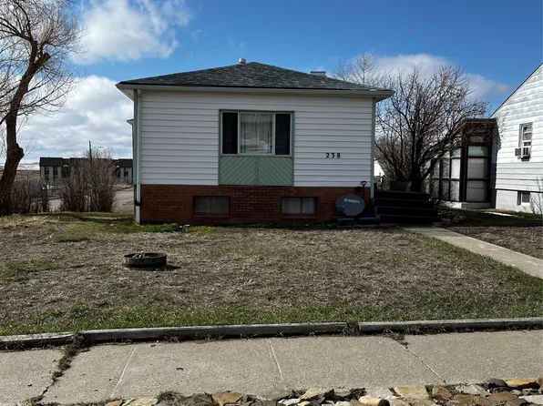 238 4th Ave SW, Cut Bank, MT 59427