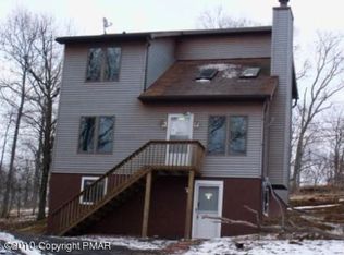 109 Seaton Ct, Bushkill, PA 18324