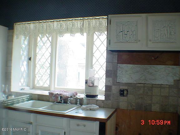 3rd image of 1447 Palmer Ave