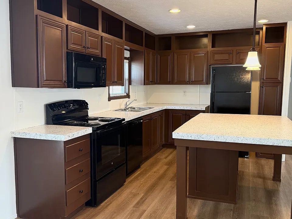 5427 Paseo Nuevo Cir