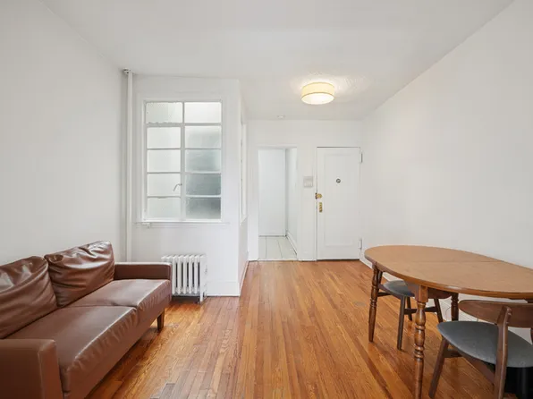 205 East 88th Street 4B image 2 of 7