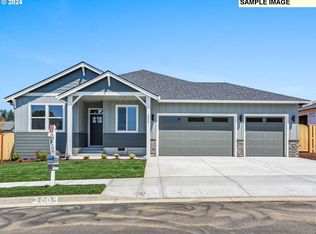 2038 E Otter Loop, La Center, WA