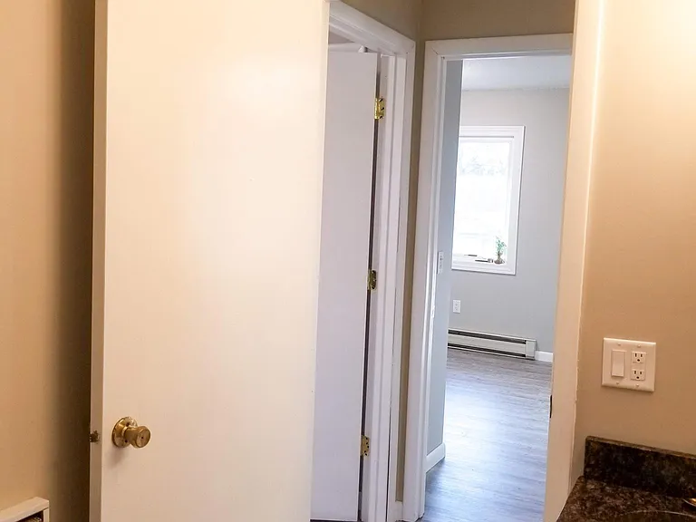 4555 N Woodbridge Rd — Photo 8
