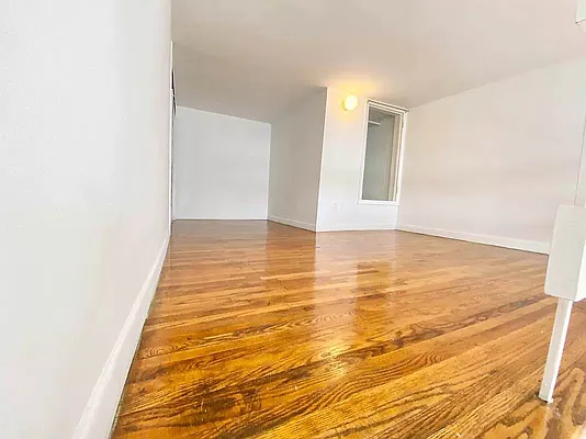 Rented by J PRESTON AND ASSOCIATES INC | media 13