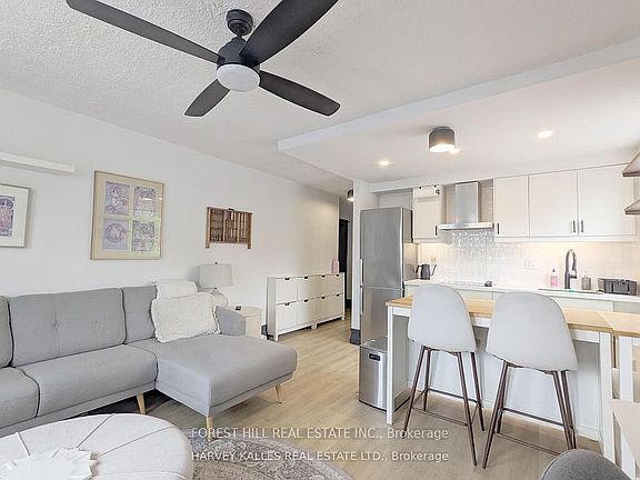 4th image of 204 Kingston Rd #301