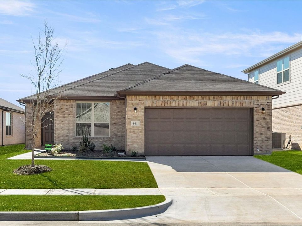 1st image of 941 Ravenwood Ln