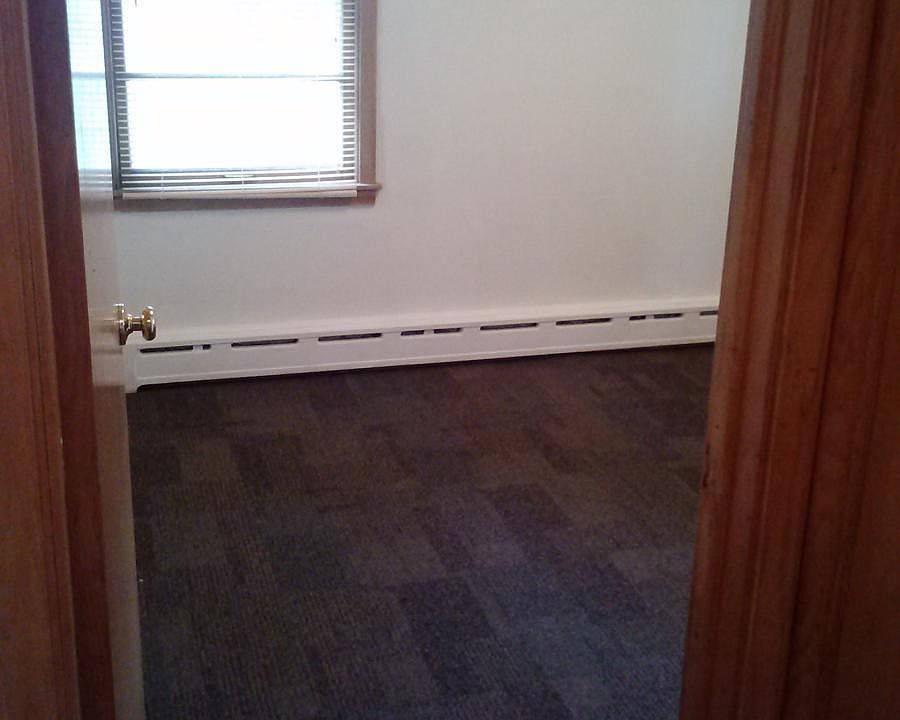 1st image of 644 Sherwood Ave #4